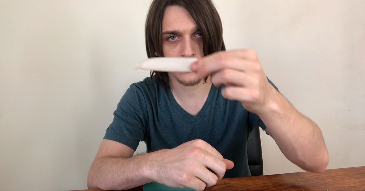 Tony Greenhand teaches you how to roll a joint