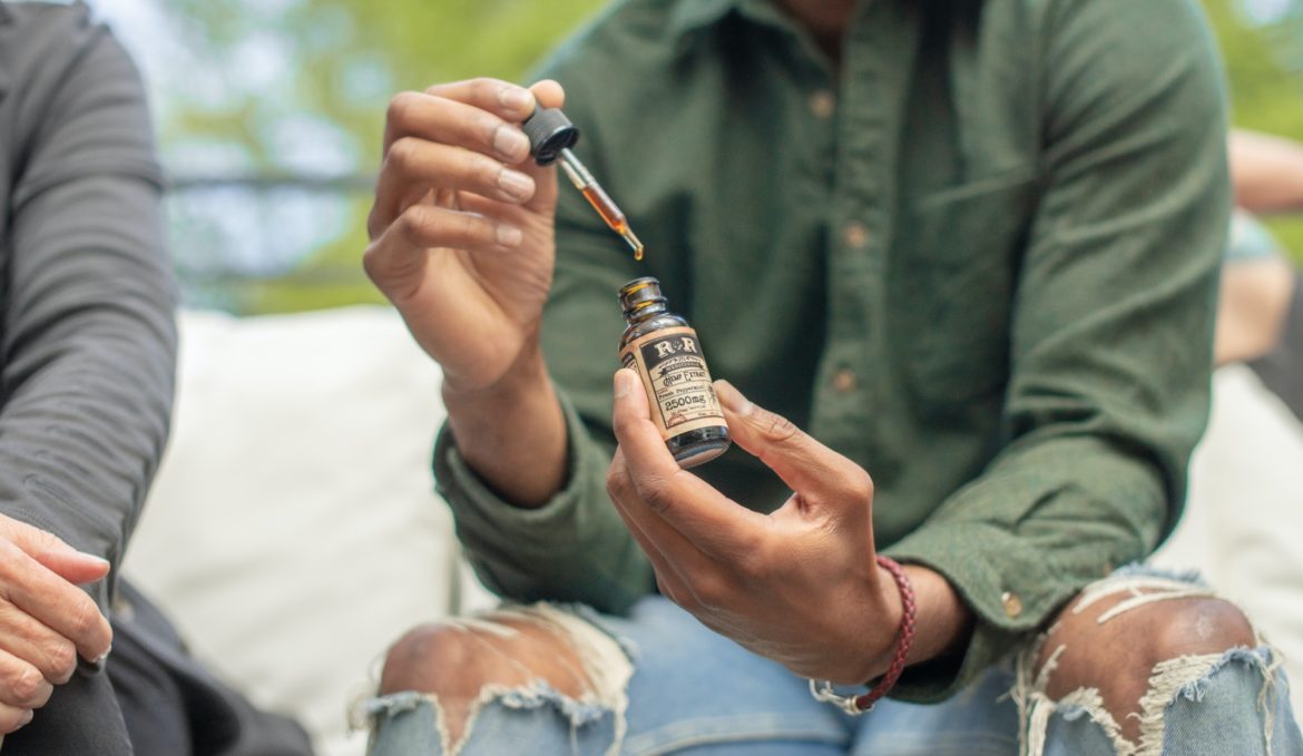 What is CBN? Emjay Blog. Photo by R+R Medicinals on Unsplash