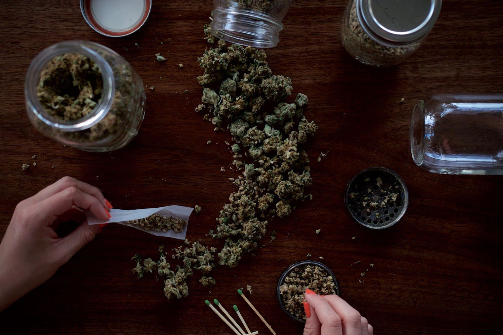 5 of the Healthiest Ways to Smoke Weed