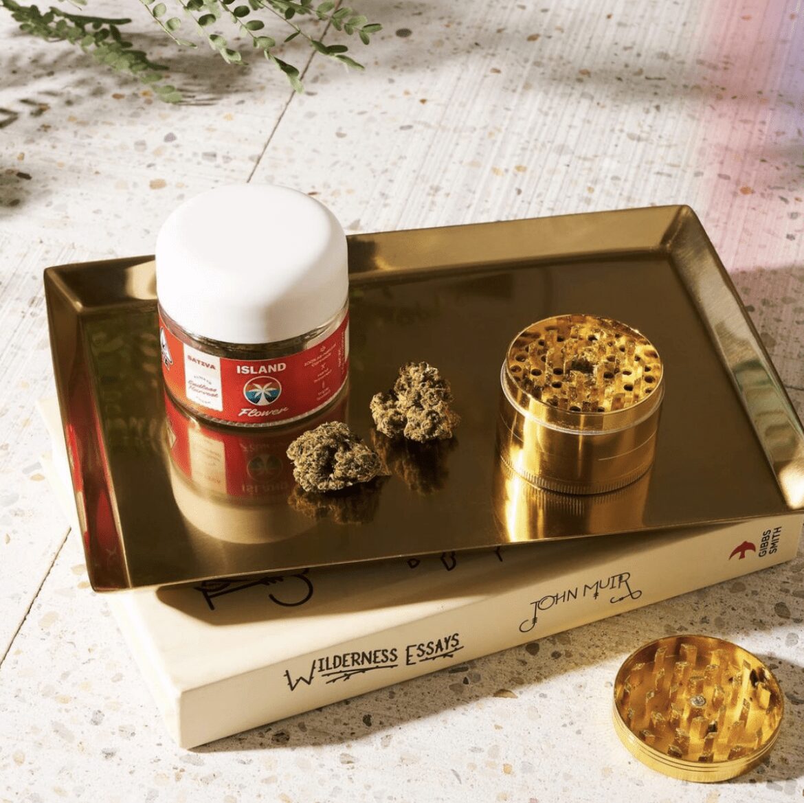 Rolling tray with weed