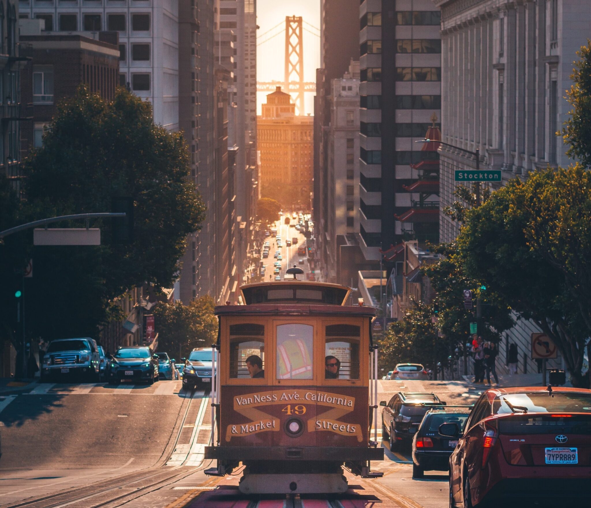 photo by amogh manjunath on unsplash_best things to do while high in san francisco