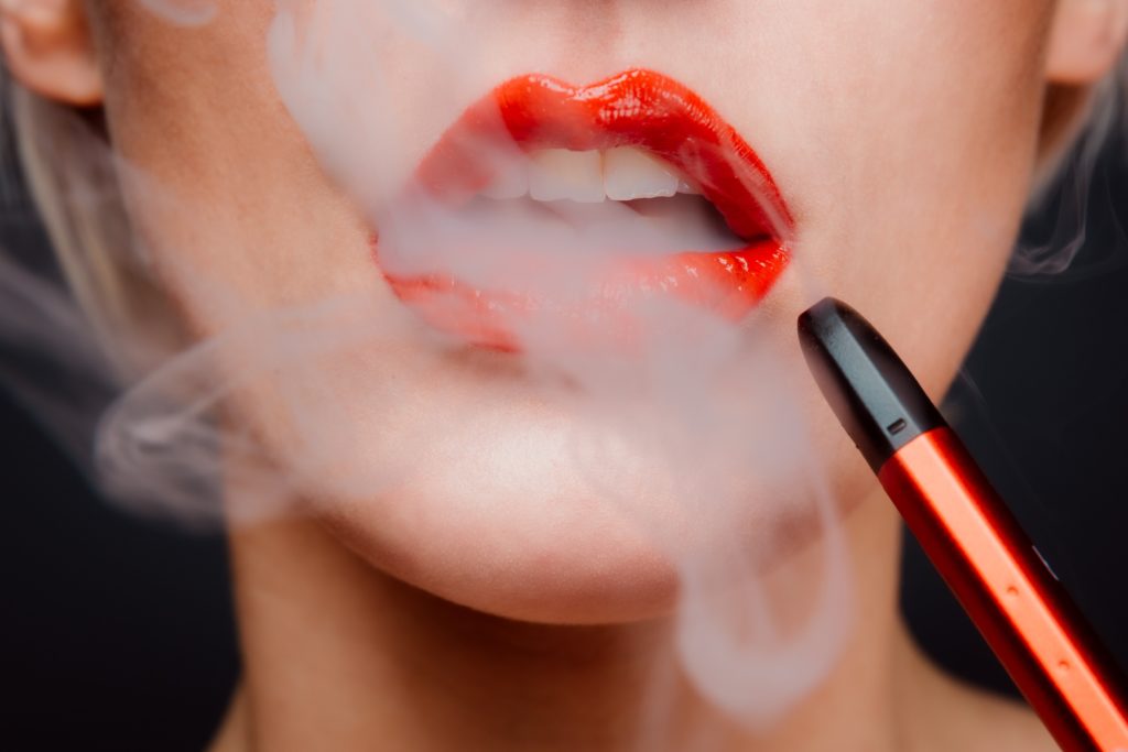 photo by chiara summer on unsplash_vaping vs smoking weed: what are the real differences