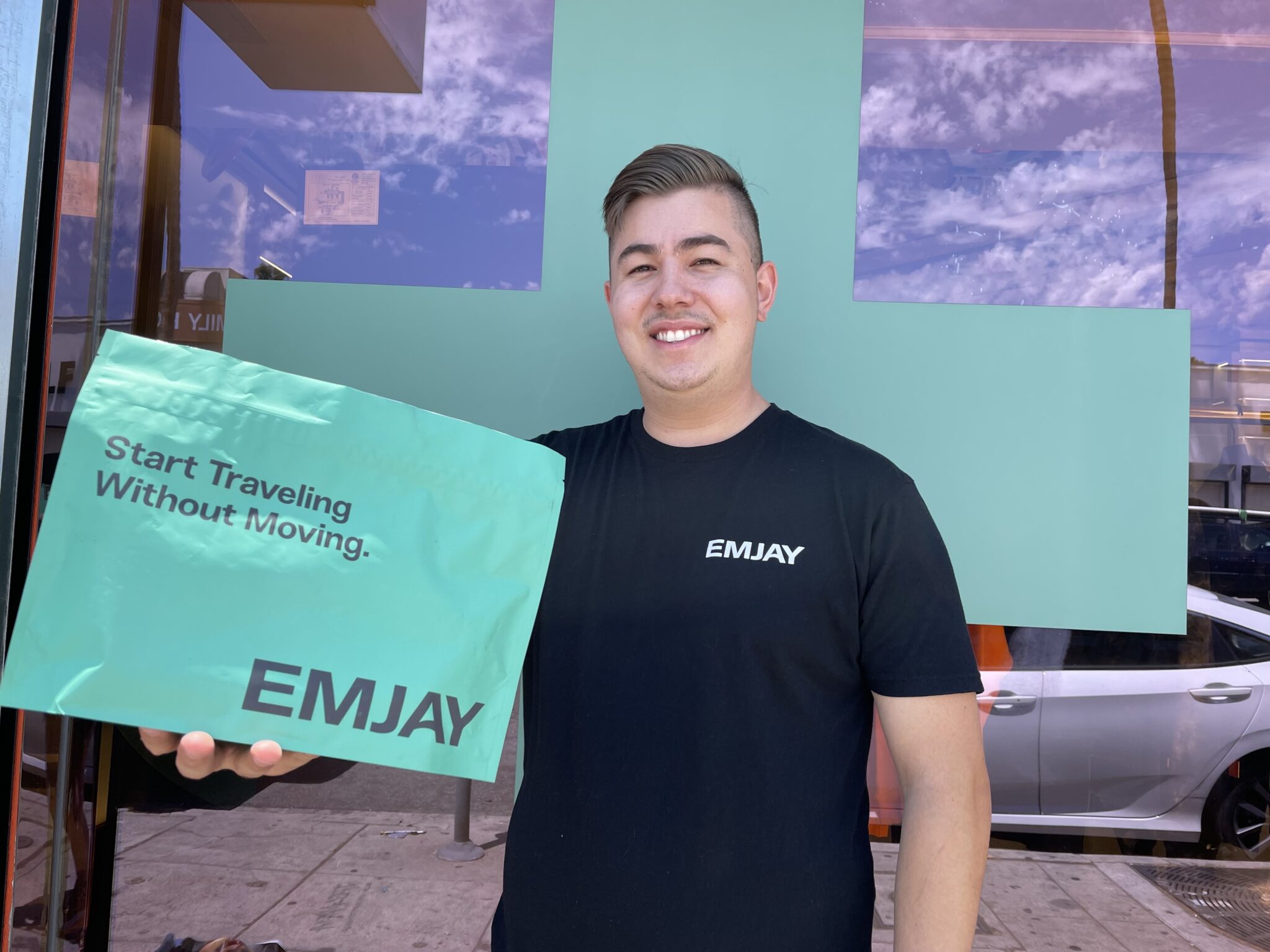 Emjay Expands Delivery Hours in Los Angeles & San Diego